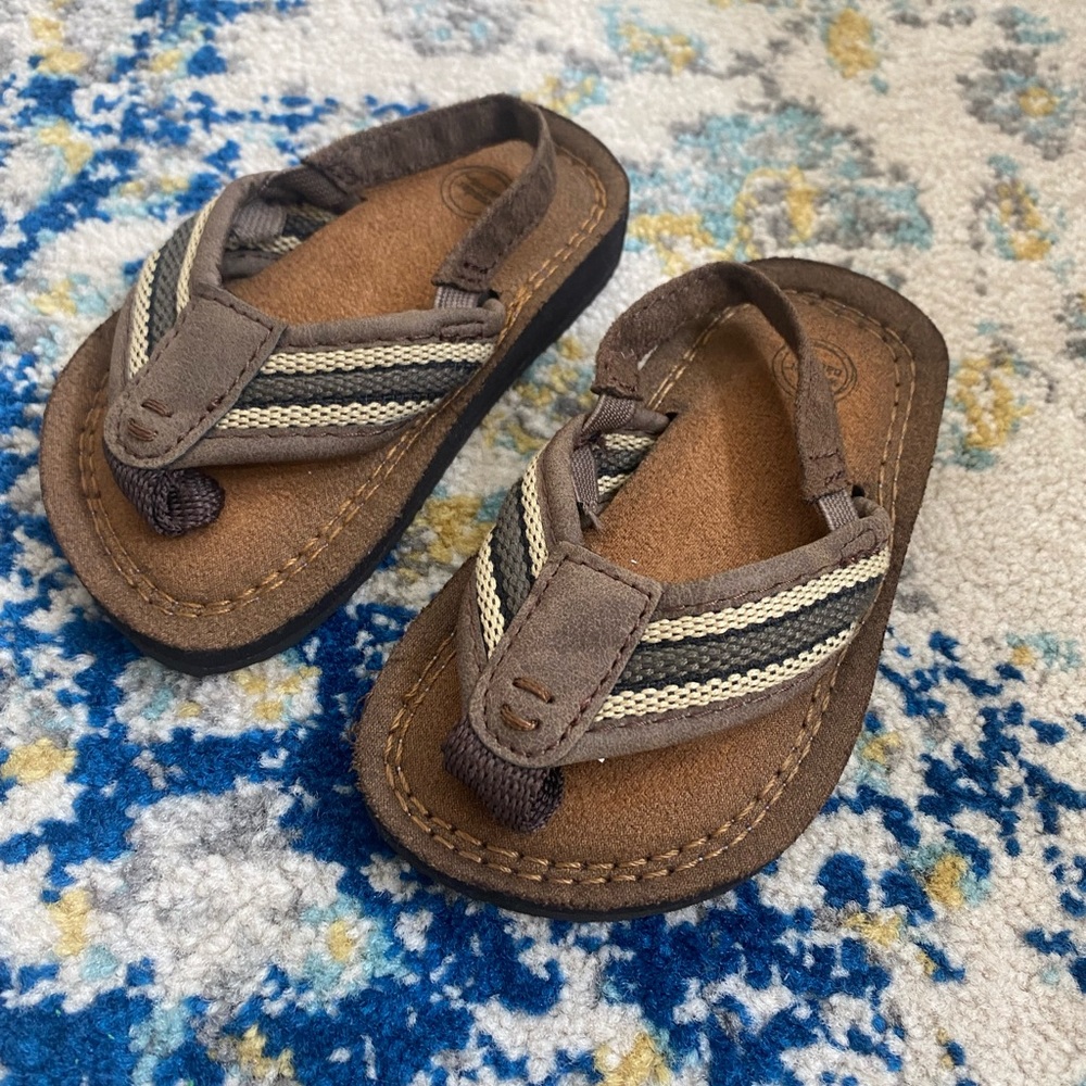NWOT 5C sandals